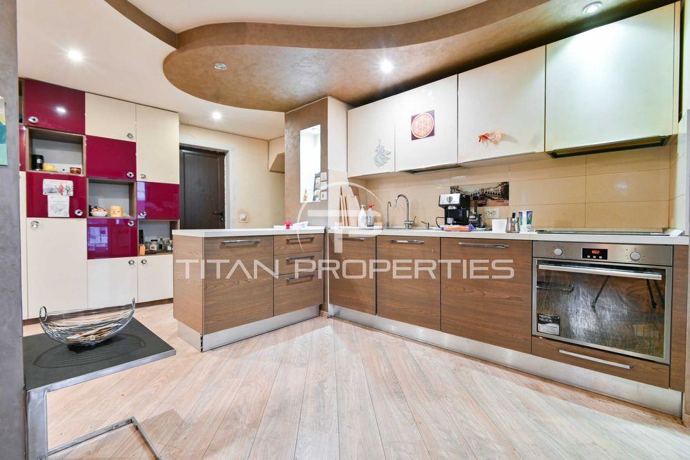 Продава се Многостаен апартамент в София, Стрелбище - 178 кв.м за 2135 €/кв.м - Снимка #2