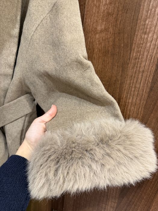 Палто с Пух  в цвят Каки размер S