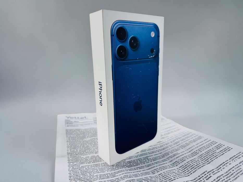 Apple iPhone 17 Pro Max 512GB Deep Blue НЕРАЗПЕЧАТАН! 3г. Гаранция!