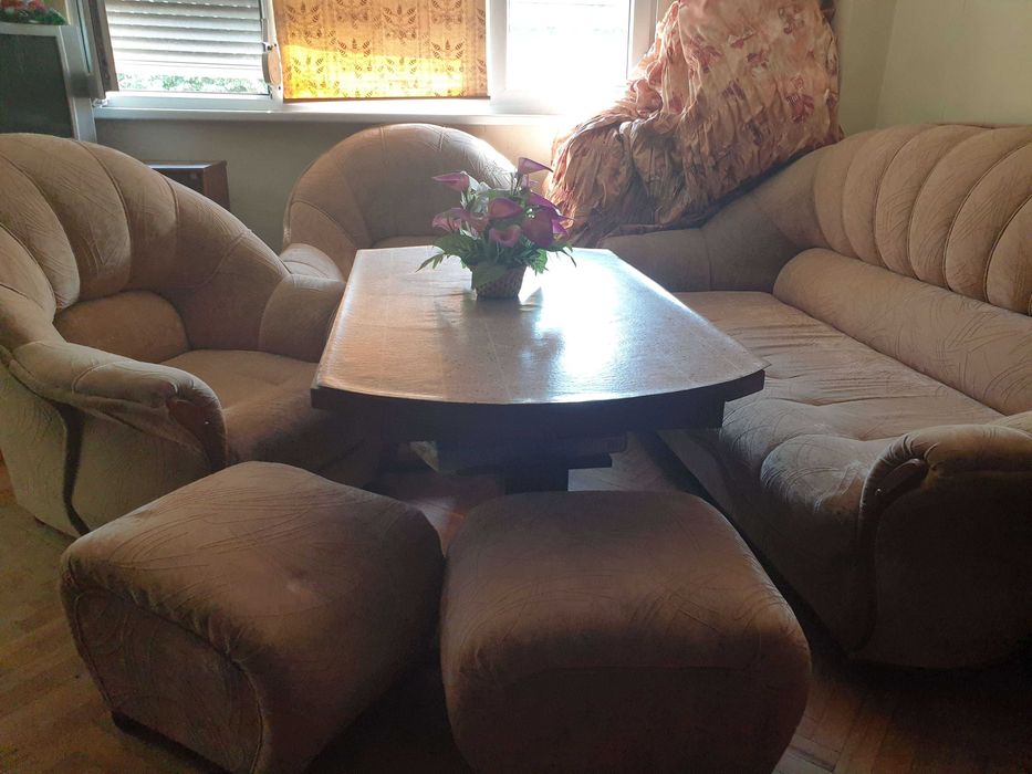 Холна гарнитура.