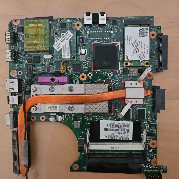 dezmembrez laptop HP compaq 6830s