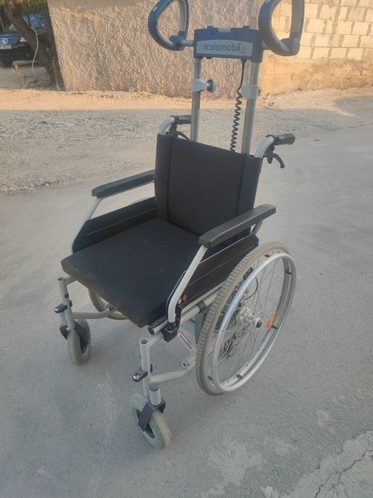 Инвалидна количка изкачване на стълби