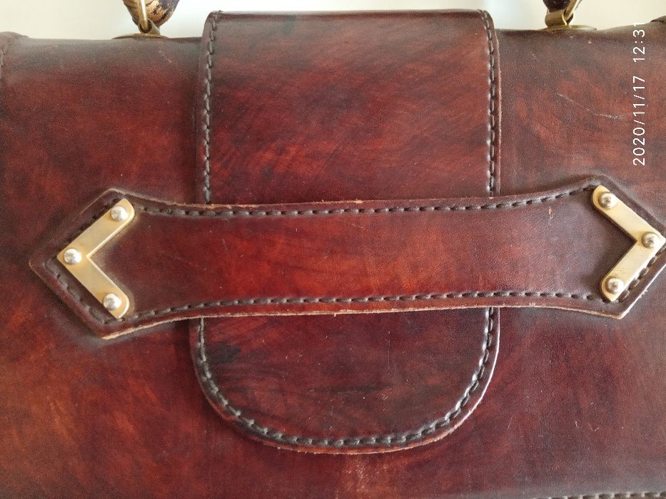 Дамска чанта естествена кожа