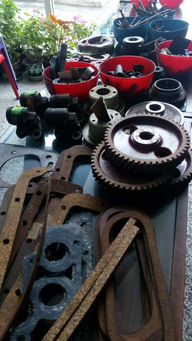 Авточасти за руски коли лада нива  жигула модквич