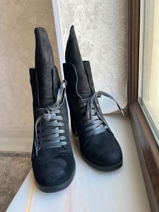 ботинки демисезонные разные