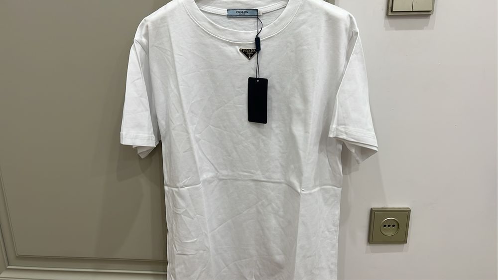 Прада футболка,отличное качество! Новое Prada универсал. Шымкент