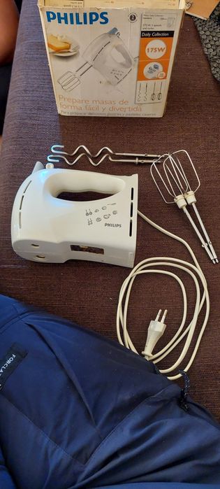 Mixer de mână Philips Daily Collection 175W cu teluri, cârlige și cutie
