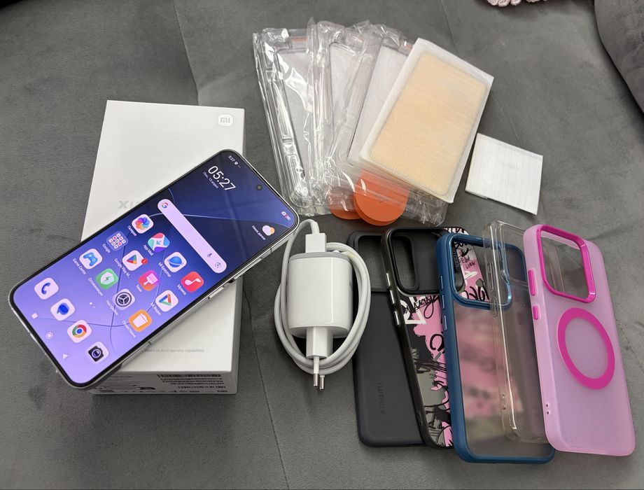 Xiaomi 14  + смарт часовник