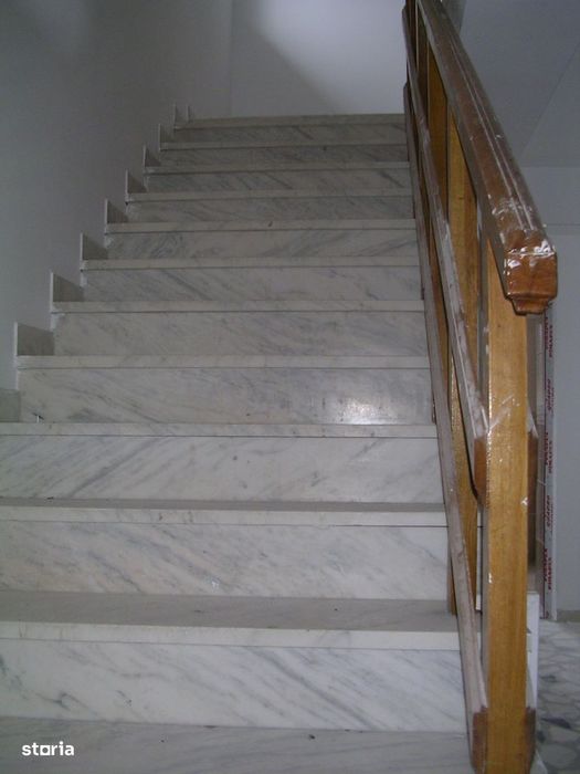 Vând casă spațioasă în Breaza – 1500 mp teren