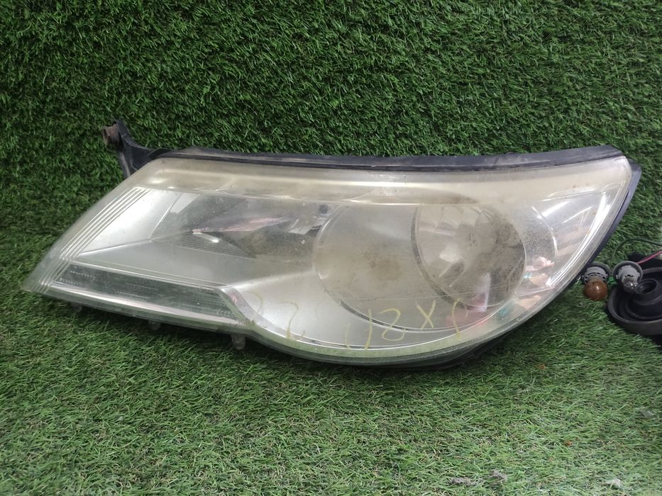 Фары Volkswagen Tiguan