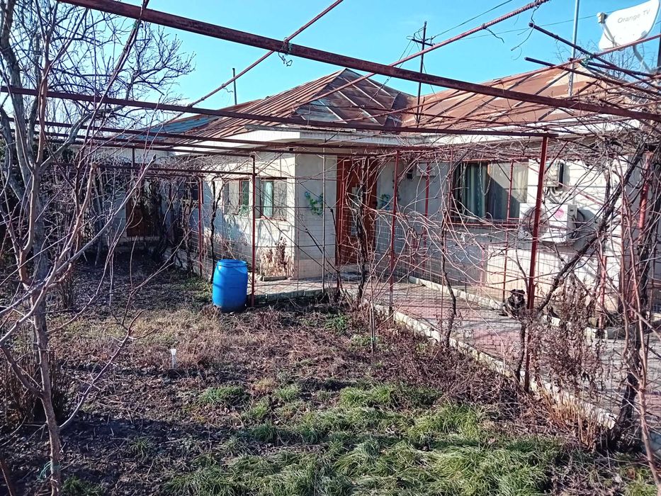 Casă în Furceni , Tecuci