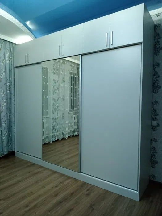 Шкаф бўлиб тўлашга.