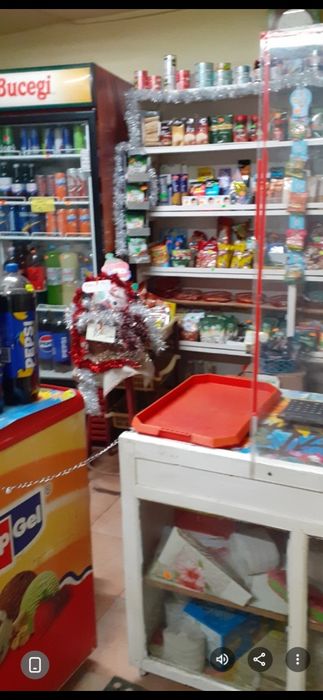 Înciriez spatiu comervisl