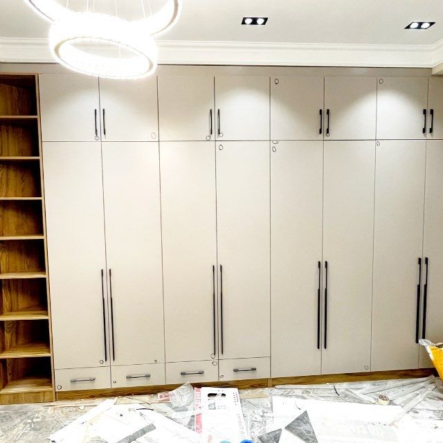 Shkaf, spalniy mebel va boshqa turdagi mebellarni zakaz yasimiz