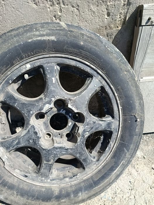 Продам диски на размер 15