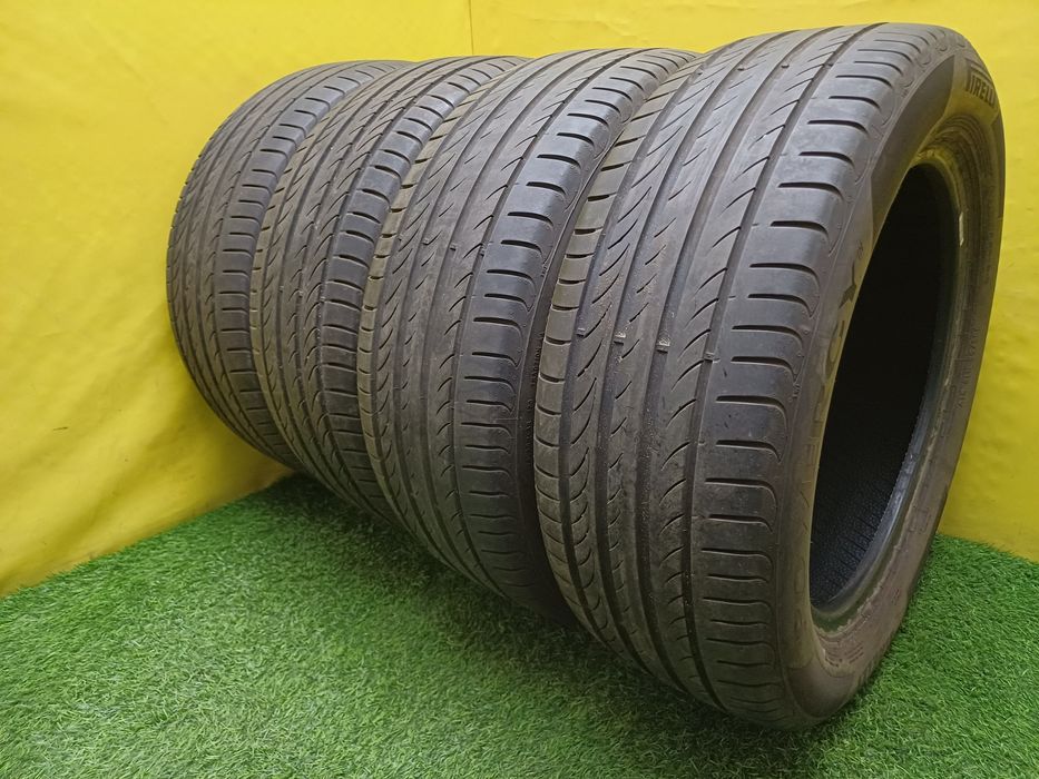 Шины 205/55 R16 Pirelli комплект.