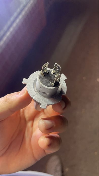 Продам Лампочки H4 Led