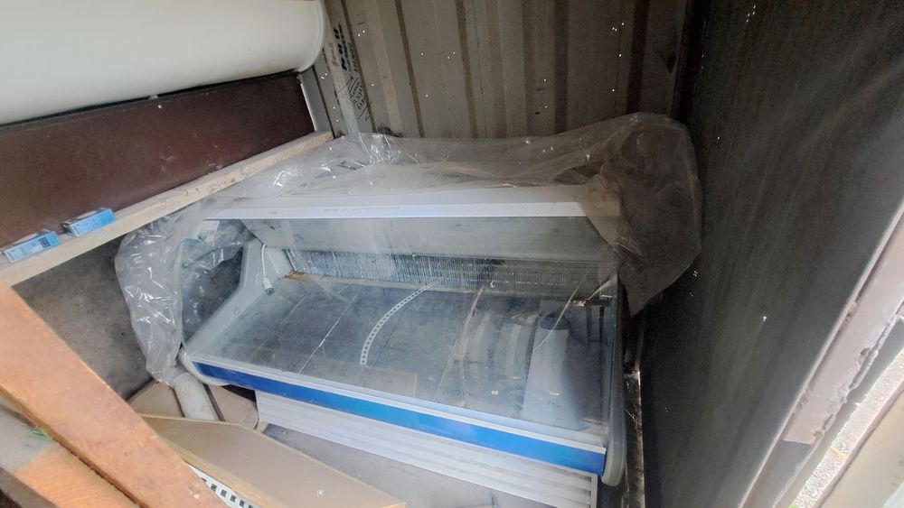 Холодильник витринный