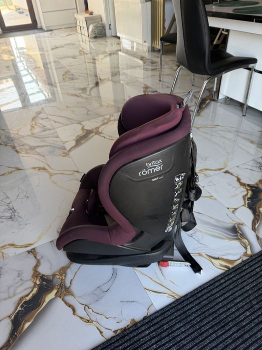Scaun auto cu isofix