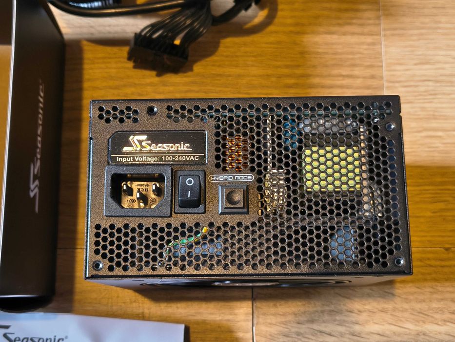 Захранване Seasonic Focus SSR-750PX Platinum, 750W, 80+ Platinum