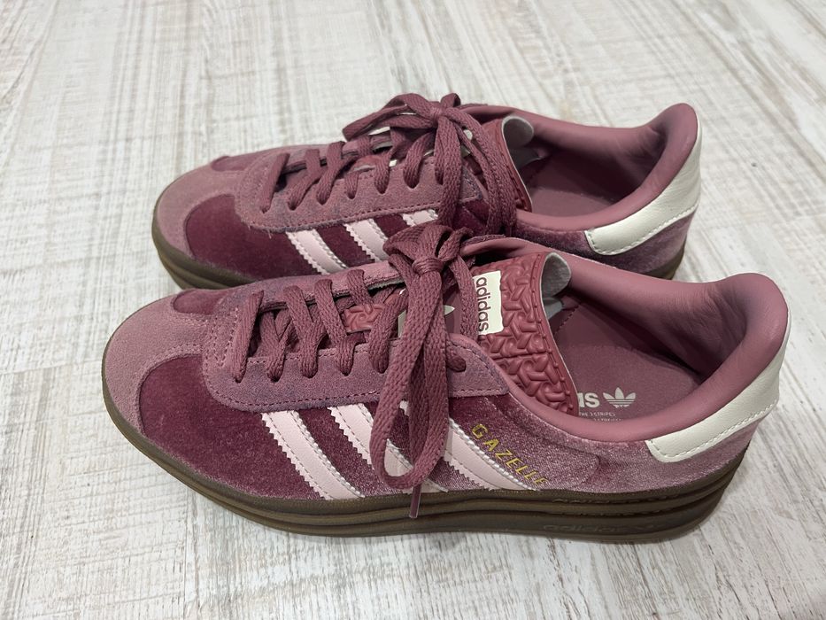 Маратонки Adidas модел Gazelle