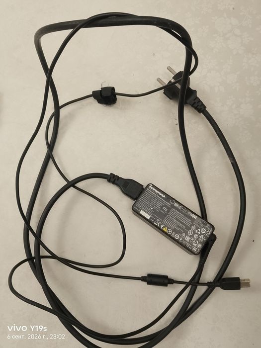 Lenovo E40-80 laptop