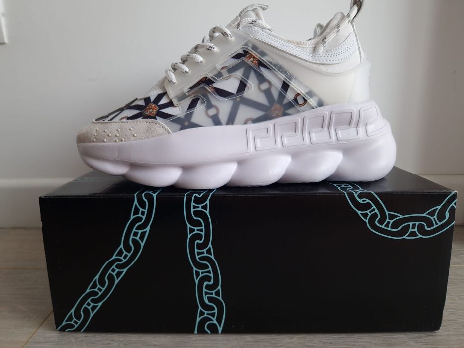 Versace Chain Reaction-alb cu model - Marimea 43- Cadoul Ideal-Urgent