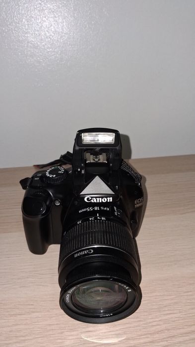 CANON EOS 1100D in stare perfecta