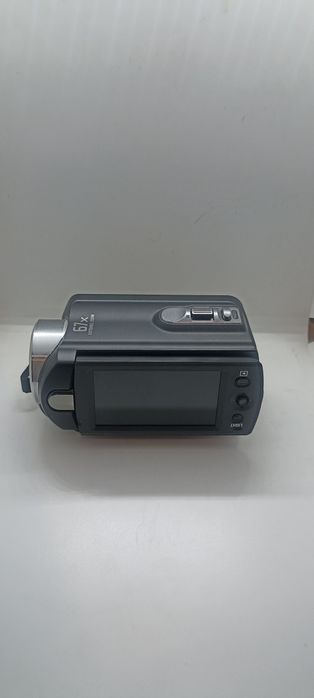 Продаю цифровую видеокамеру SONY DCR-SR21E