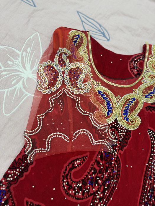 Келин кўйлаги. Ҳолати жуда яхши