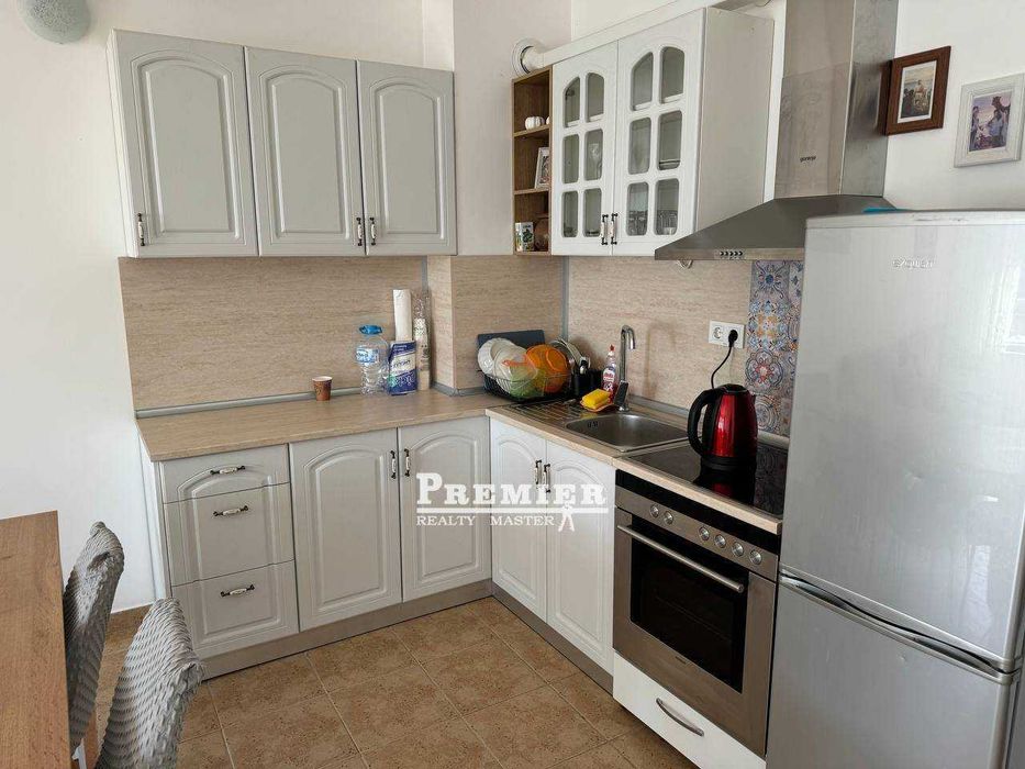 Продава се Двустаен апартамент в Поморие - 97 кв.м за 1600 €/кв.м - Снимка #3
