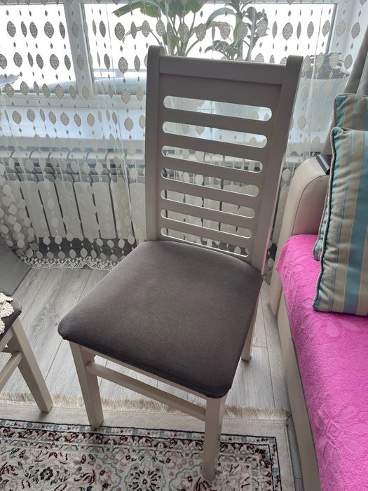 Стол и стулья комплект