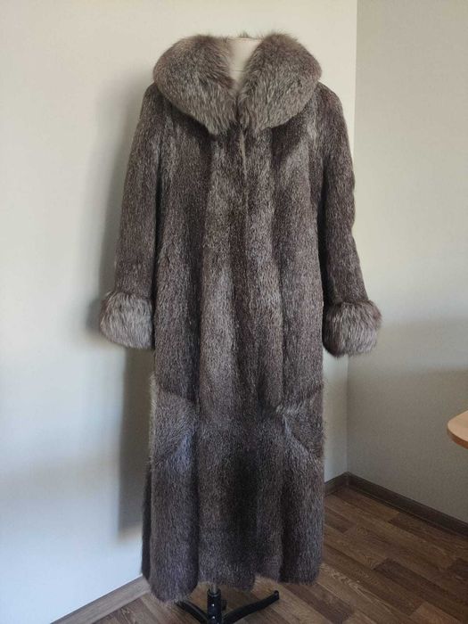 Шуба из нутрии длинная