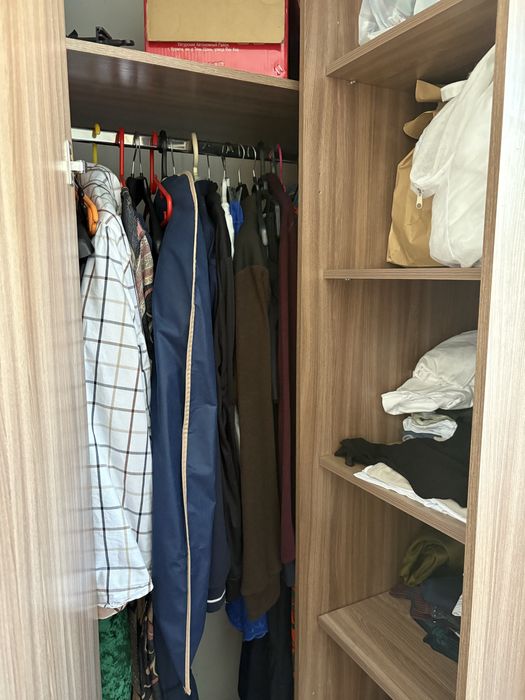 Шкаф платяной угловой