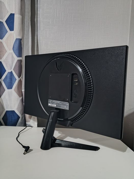 Монитор LG UltraGear
