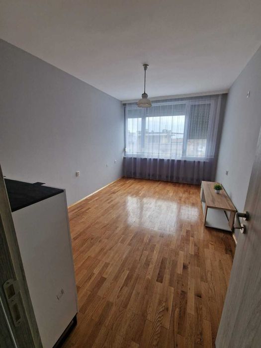 Дава се под наем Двустаен апартамент в Ямбол, Център - 55 кв.м за 348.84 € - Снимка #9