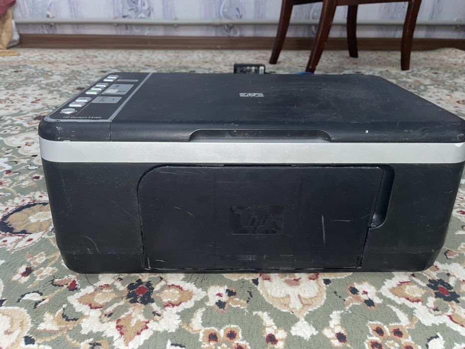 Принтер цветной HP