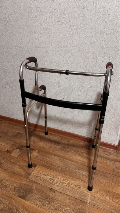 Продам ходунки для взрослых