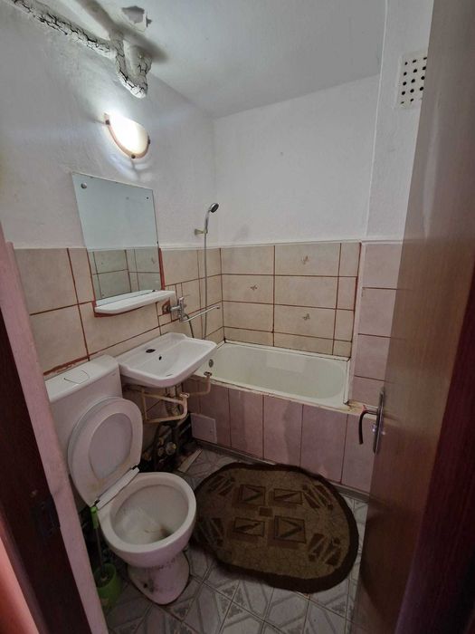 Vand Apartament Viziru I, Confort II, 2 camere, utilat si mobilat, Langa Profi si Linia de Tramvai