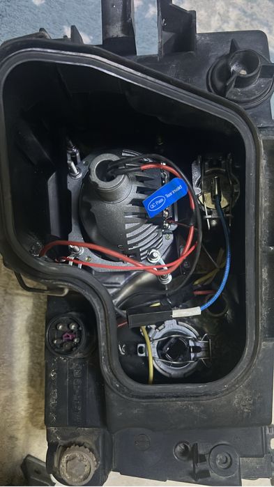 Ауди би лэд А6 фара