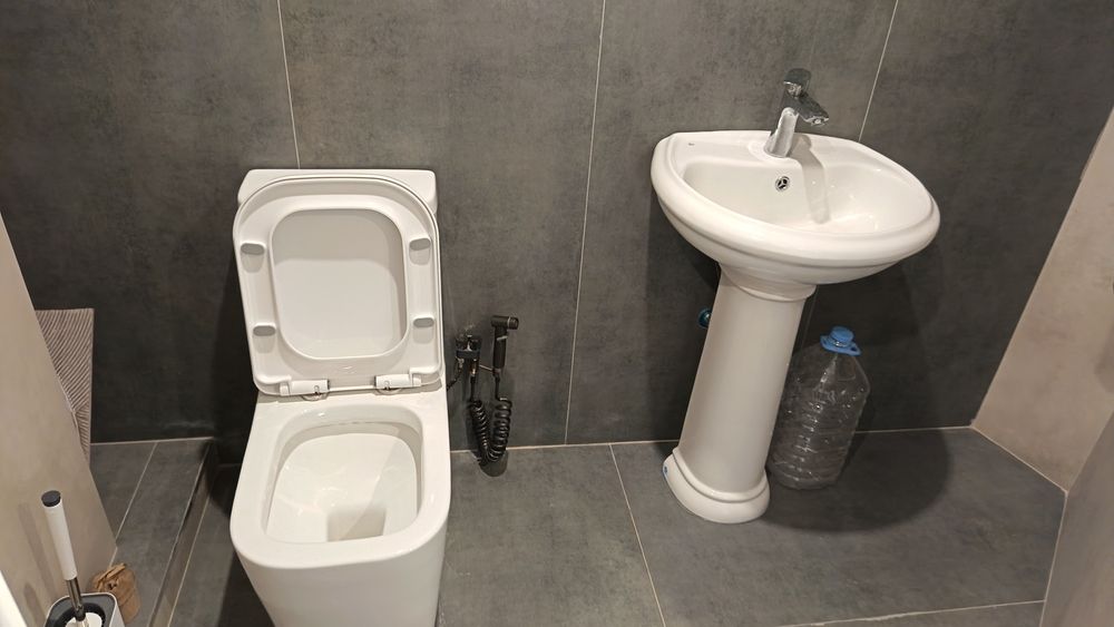 Rudakiy kuchisi 225 uydan 3 xonalik kvartira ijaraga beriladi.