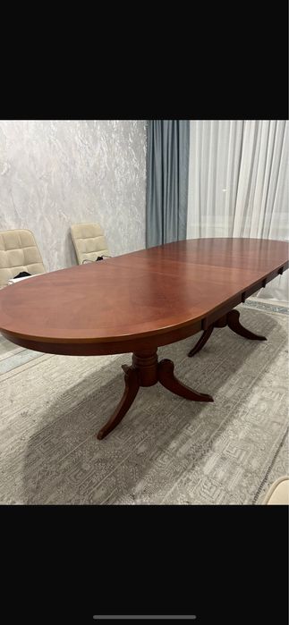 Продаю стол раздвижной