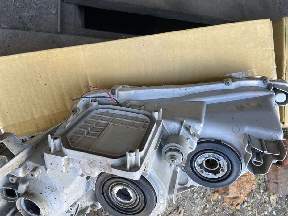 Оптика на камри 40