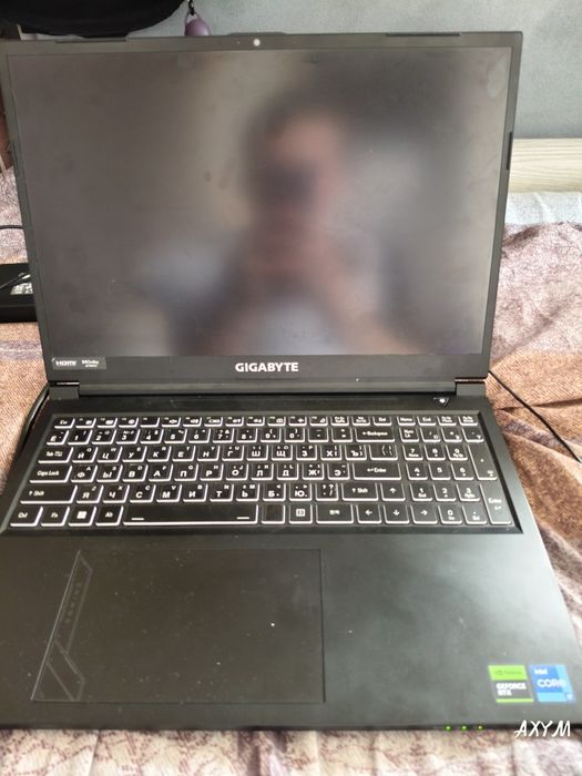 Gigabayt 6G.  1TB SSD