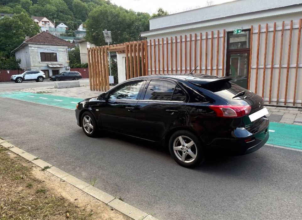 MITSUBISHI Lancer 0 — imagine 4