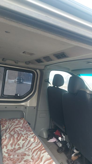 Vând Renault trafic