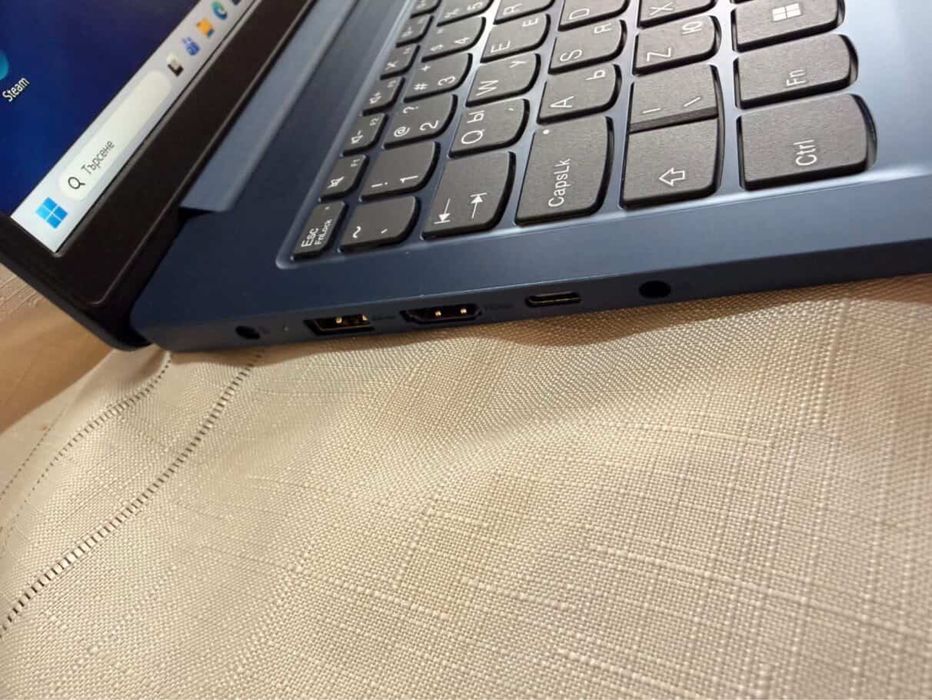 Лаптоп Lenovo ideapad slim 3 с гаранция