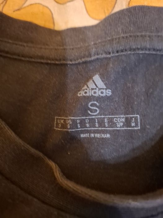 Adidas тениска..