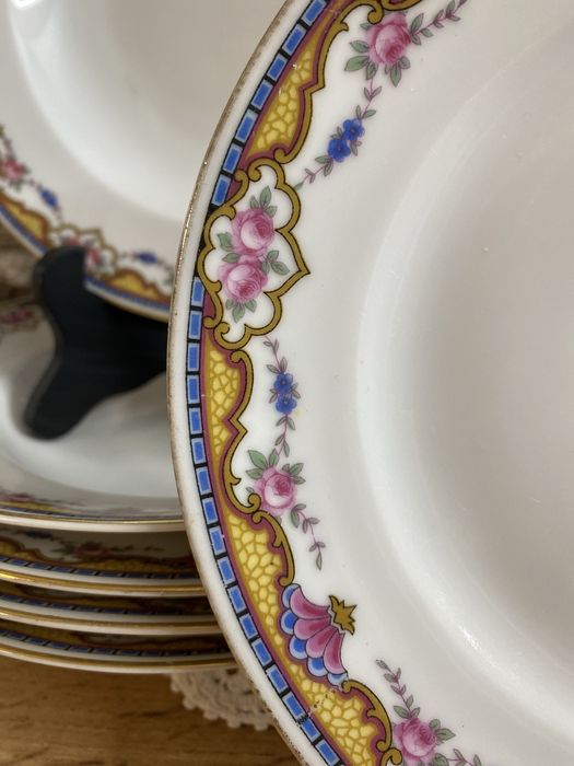 Винтидж порцеланови чинии