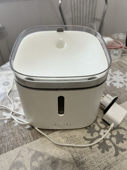 Поилка для кошек и собак,  3000 тг